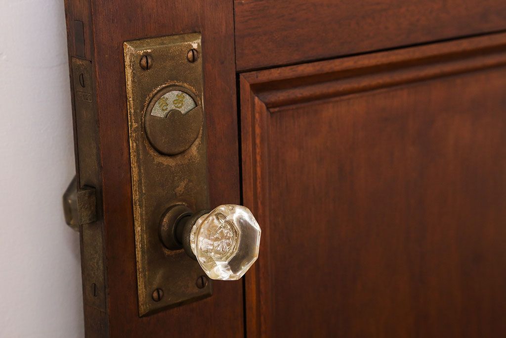 大正〜昭和　ガラス取っ手のアンティークドア