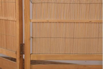 古民具・骨董　古い木味の折り畳み式パーテーション(四連屏風衝立て)(3)