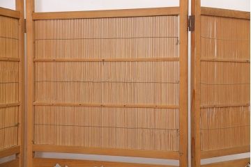 古民具・骨董　古い木味の折り畳み式パーテーション(四連屏風衝立て)(3)
