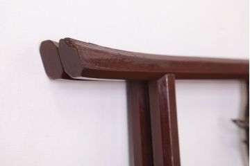 アンティーク雑貨　古民具・骨董　上品な朱色の屏風衣桁(2)