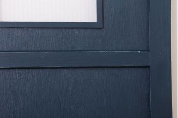 【S様ご成約分】銀モールガラス入りのレトロなネイビーペイントアンティークドア