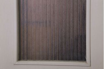 ガラスのドアノブ!銀モールガラス入りのレトロなアンティークドア