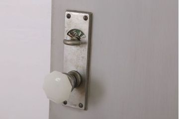 ガラスのドアノブ!銀モールガラス入りのレトロなアンティークドア