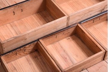 アンティーク家具　黒柿材!古い木製のアンティーク茶箪笥(茶棚・収納棚)