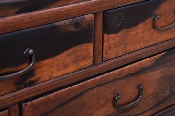アンティーク家具　黒柿材!古い木製のアンティーク茶箪笥(茶棚・収納棚)