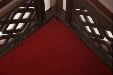 アンティーク家具　大正ロマン　ナラ材製　透かし彫りが美しい和製アンティークコーナーソファ(3)