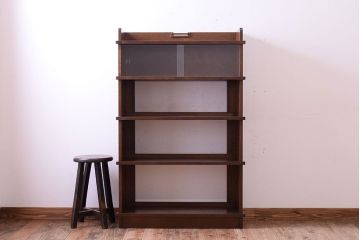 レトロ家具　アンティーク　ガラス戸付き!レトロな本棚(収納棚)