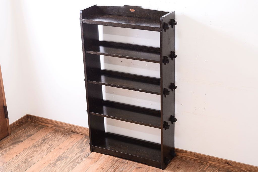 レトロ家具　和製アンティーク　古い木のレトロな楔(くさび)式本棚(飾り棚・ディスプレイラック)