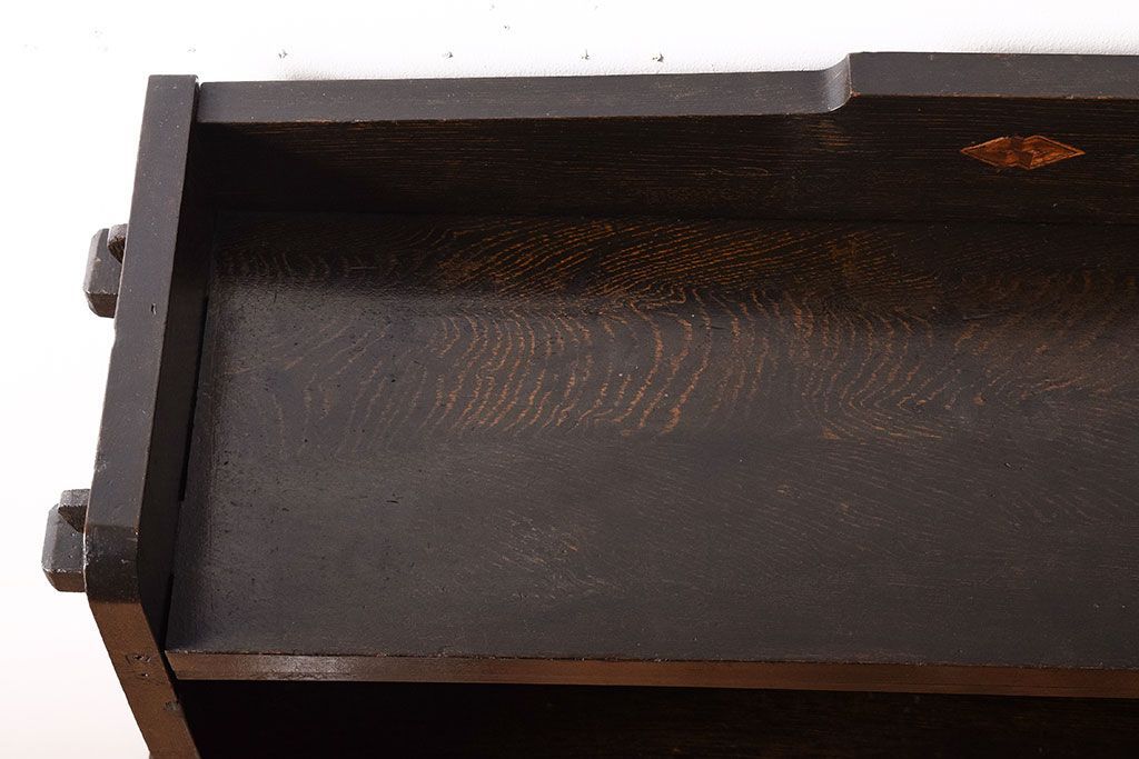 レトロ家具　和製アンティーク　古い木のレトロな楔(くさび)式本棚(飾り棚・ディスプレイラック)