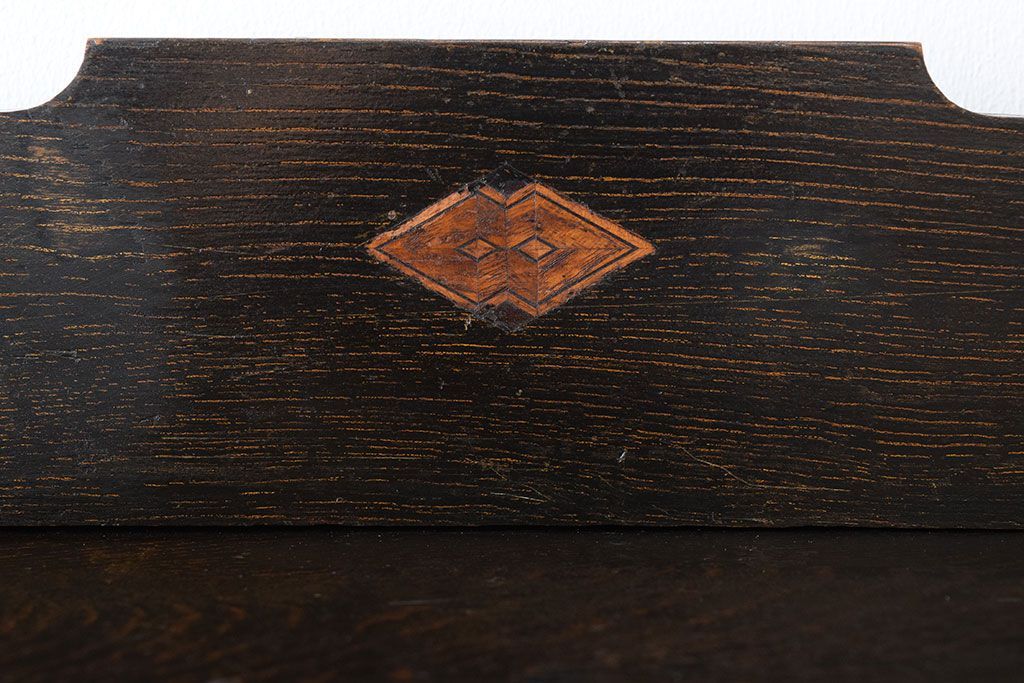 レトロ家具　和製アンティーク　古い木のレトロな楔(くさび)式本棚(飾り棚・ディスプレイラック)