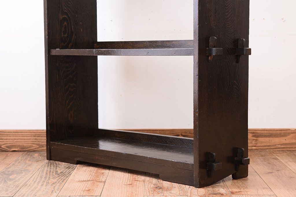 レトロ家具　和製アンティーク　古い木のレトロな楔(くさび)式本棚(飾り棚・ディスプレイラック)