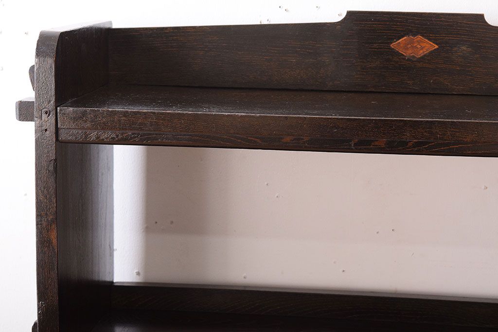 レトロ家具　和製アンティーク　古い木のレトロな楔(くさび)式本棚(飾り棚・ディスプレイラック)