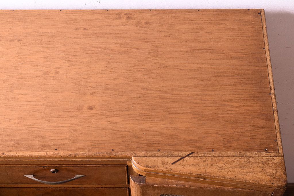 レトロ家具　ダイヤガラス入り!昭和レトロなアンティークチェスト