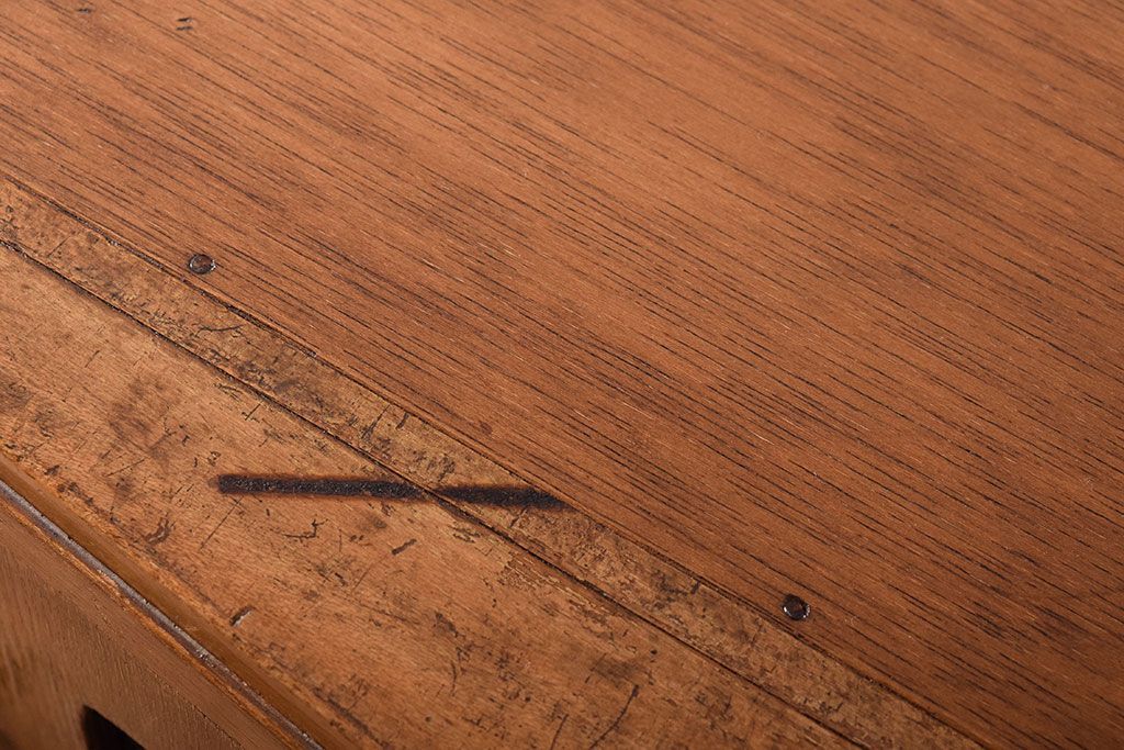 レトロ家具　ダイヤガラス入り!昭和レトロなアンティークチェスト