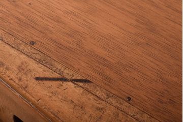 レトロ家具　ダイヤガラス入り!昭和レトロなアンティークチェスト