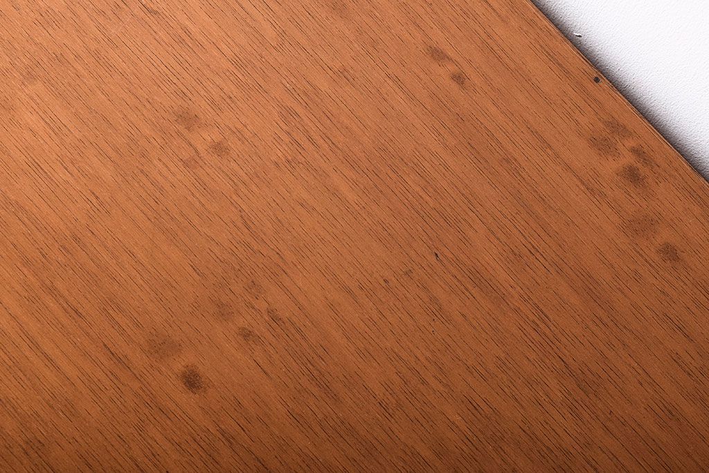 レトロ家具　ダイヤガラス入り!昭和レトロなアンティークチェスト