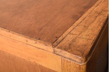 レトロ家具　ダイヤガラス入り!昭和レトロなアンティークチェスト