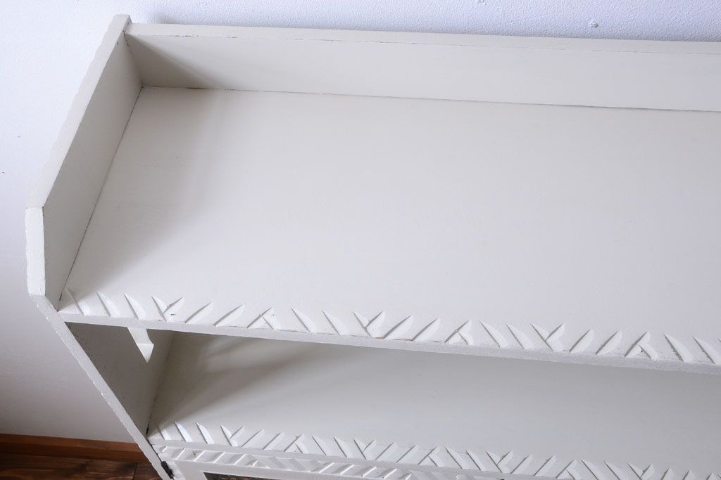 アンティーク家具　アンティークペイント　おしゃれな本箱(ブックケース)