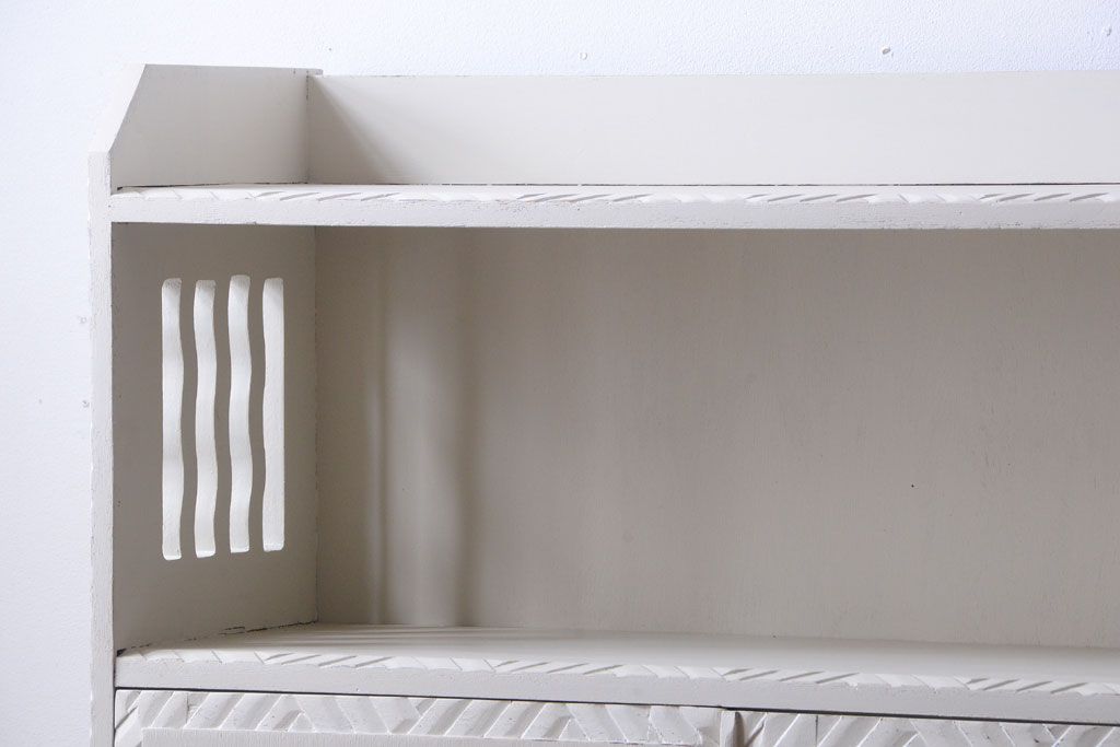 アンティーク家具　アンティークペイント　おしゃれな本箱(ブックケース)