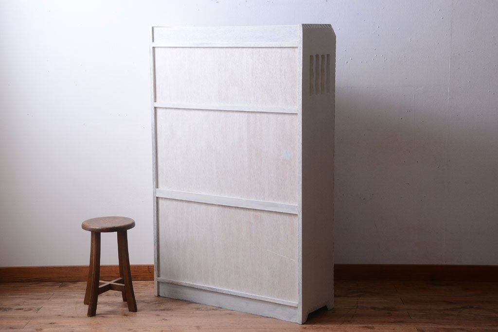 アンティーク家具　アンティークペイント　おしゃれな本箱(ブックケース)