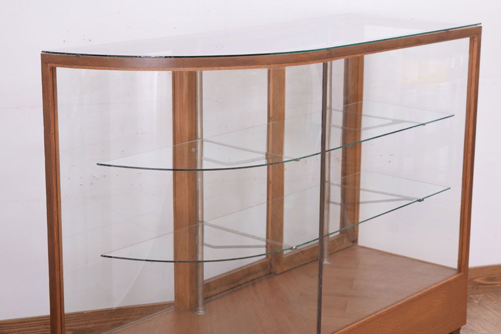 レトロ家具　Rガラス!昭和レトロな脚付きガラスケース