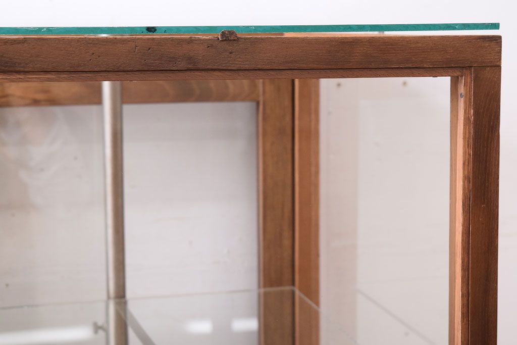 レトロ家具　Rガラス!昭和レトロな脚付きガラスケース