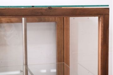 レトロ家具　Rガラス!昭和レトロな脚付きガラスケース