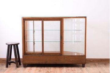 レトロ家具　Rガラス!昭和レトロな脚付きガラスケース