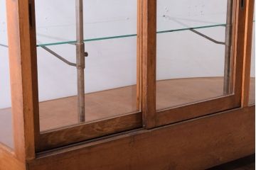 レトロ家具　Rガラス!昭和レトロな脚付きガラスケース