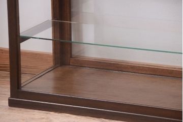 アンティーク家具　和製アンティーク　古い木製の背の低いガラスケース(ローボード)(2)
