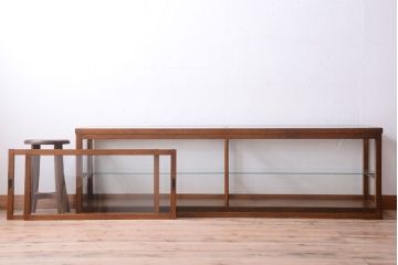 アンティーク家具　和製アンティーク　古い木製の背の低いガラスケース(ローボード)(2)