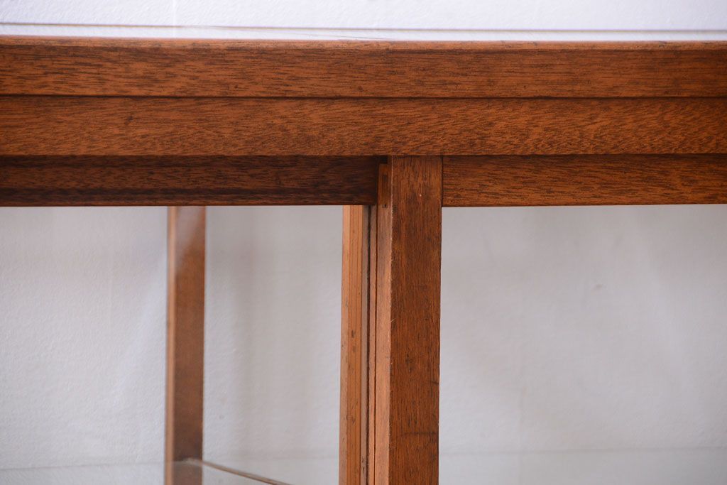 アンティーク家具　和製アンティーク　古い木製の背の低いガラスケース(ローボード)(2)