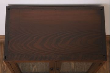 アンティーク家具　ナラ材製　結霜ガラス入り!小振りな和製アンティーク収納棚