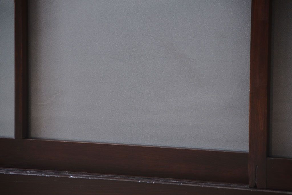 アンティーク家具　古民具・骨董　明治〜大正期　大ぶりでモダンなガラス戸収納棚