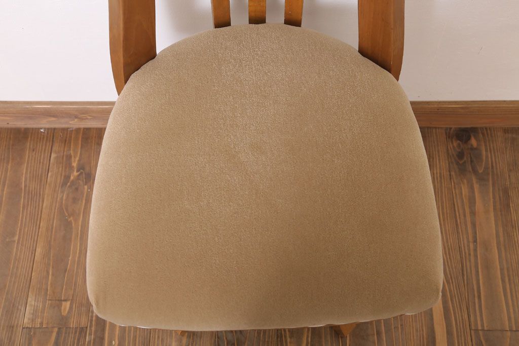 レトロ家具　ブナ材製!クッション座面　レトロな背もたれ付回転イス