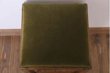 アンティーク家具　古い木製のクッション座面のアンティーク角スツール(1)