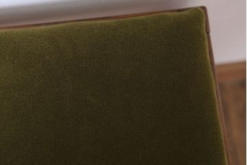 アンティーク家具　古い木製のクッション座面のアンティーク角スツール(1)