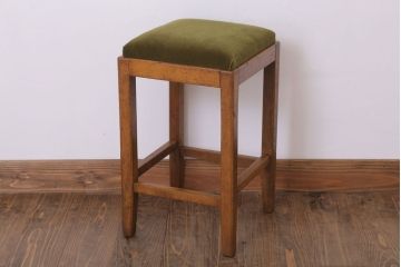 アンティーク家具　古い木製のクッション座面のアンティーク角スツール(1)