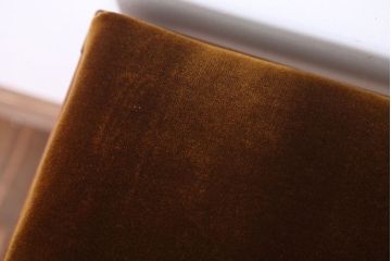 アンティーク家具　古い木製のクッション座面のアンティーク角スツール(2)