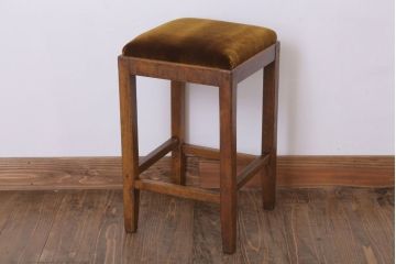アンティーク家具　古い木製のクッション座面のアンティーク角スツール(2)