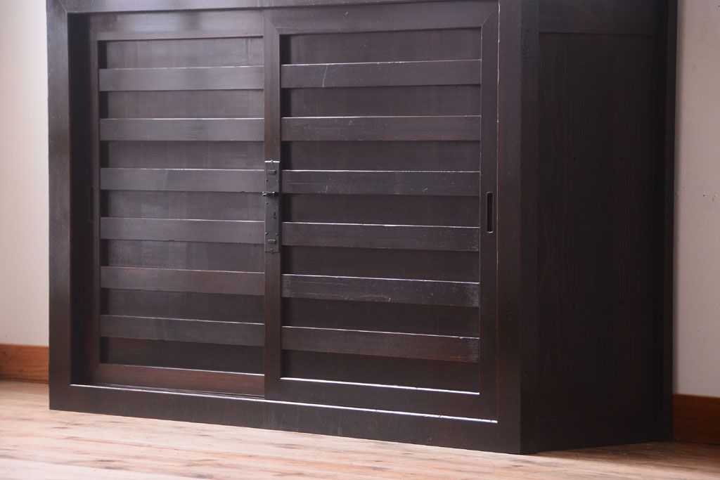 アンティーク家具　アンティーク　四尺　和モダンな収納箪笥サイドボード(水屋箪笥)