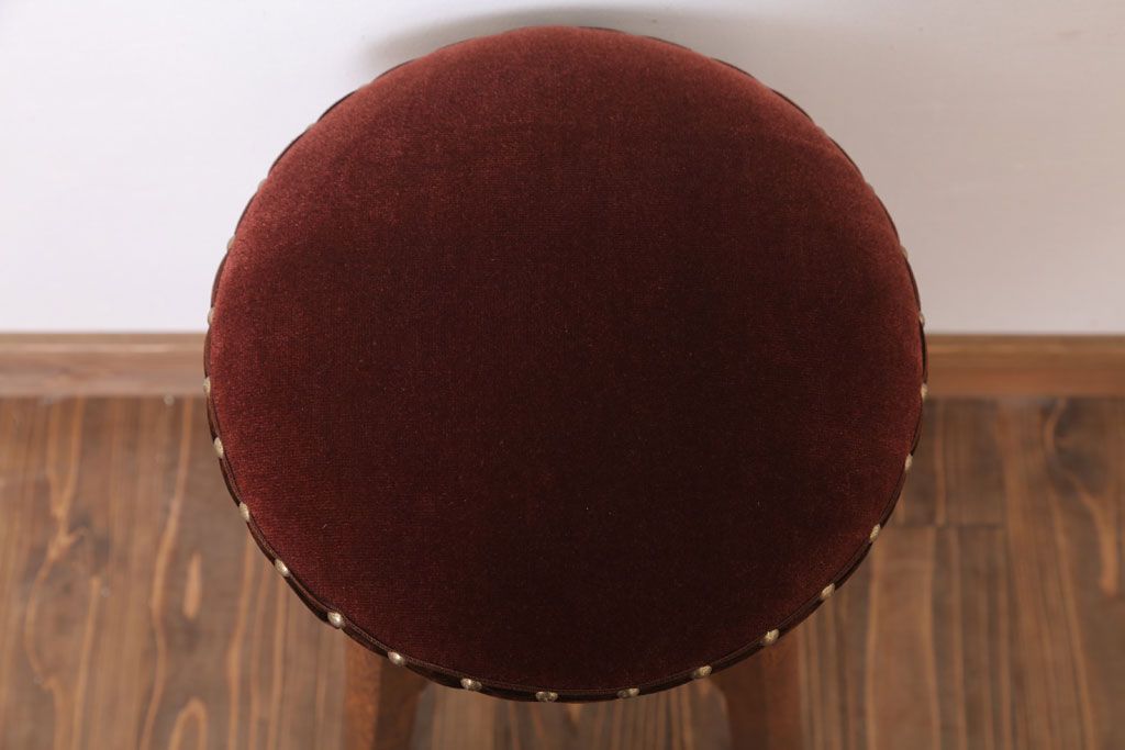 アンティーク家具　古い木製のクッション座面のアンティーク丸スツール(1)