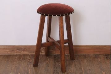 アンティーク家具　古い木製のクッション座面のアンティーク丸スツール(1)