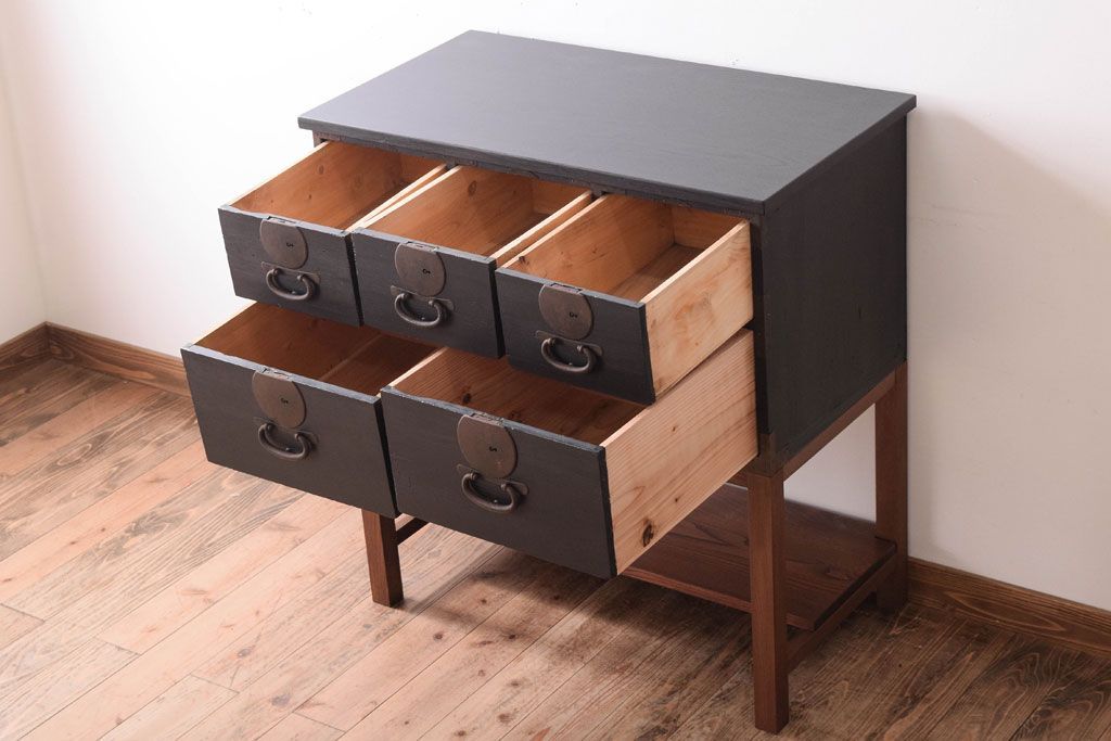 丸金具付き　リメイク品　アンティークのペイントサイドテーブル