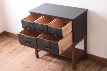 丸金具付き　リメイク品　アンティークのペイントサイドテーブル