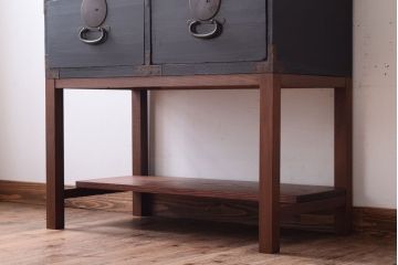 丸金具付き　リメイク品　アンティークのペイントサイドテーブル