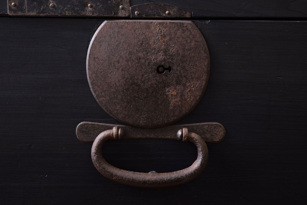 丸金具付き　リメイク品　アンティークのペイントサイドテーブル