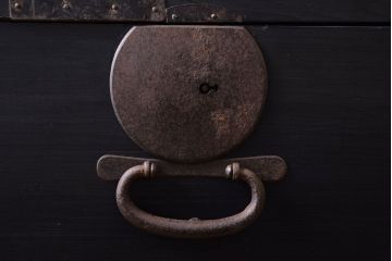 丸金具付き　リメイク品　アンティークのペイントサイドテーブル