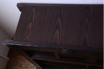 アンティーク家具　骨董・古民具　希少なデザイン　五尺　飾り棚付き関西収納箪笥(水屋箪笥)