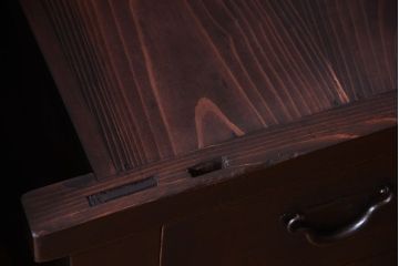 アンティーク家具　骨董・古民具　希少なデザイン　五尺　飾り棚付き関西収納箪笥(水屋箪笥)